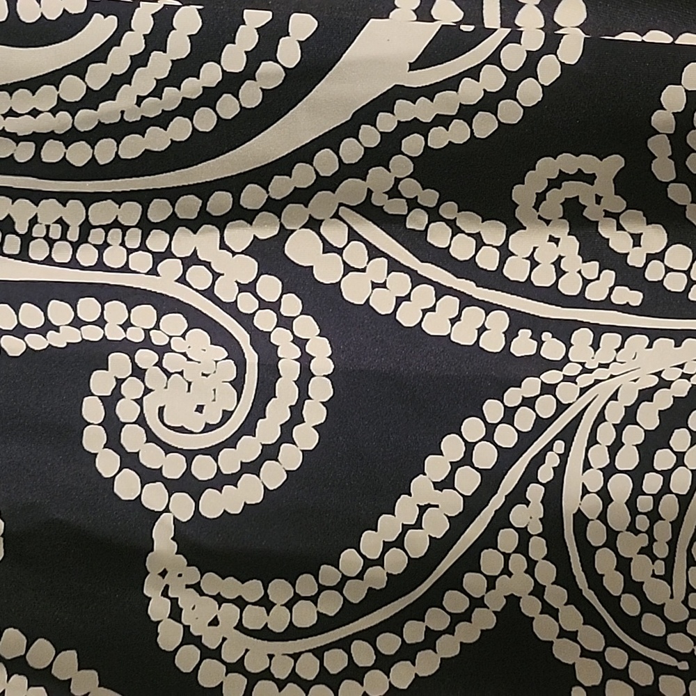 Skirt - Picture 2 of 2